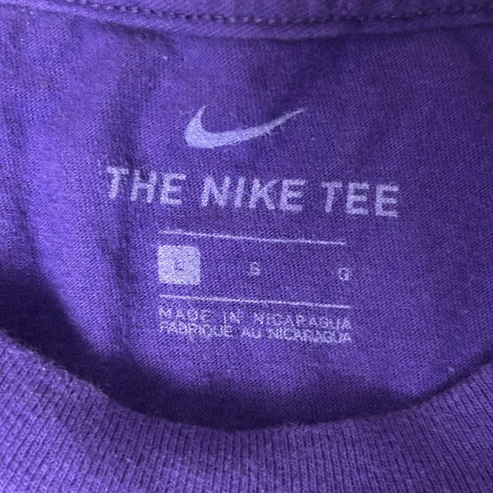 Nike Rockies Purple Graphic T-Shirt – Size Large - Picture 4 of 7